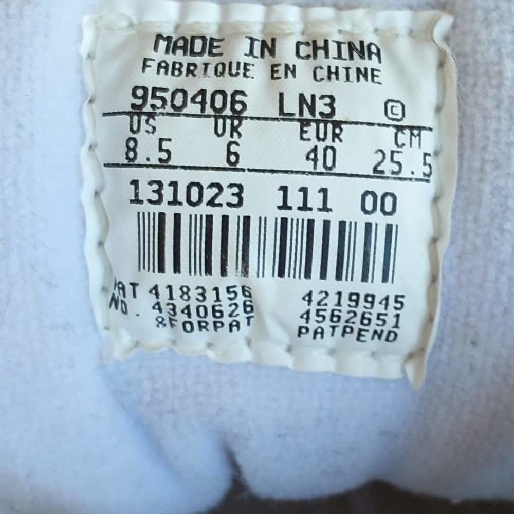 Nikes - Picture 4 of 7